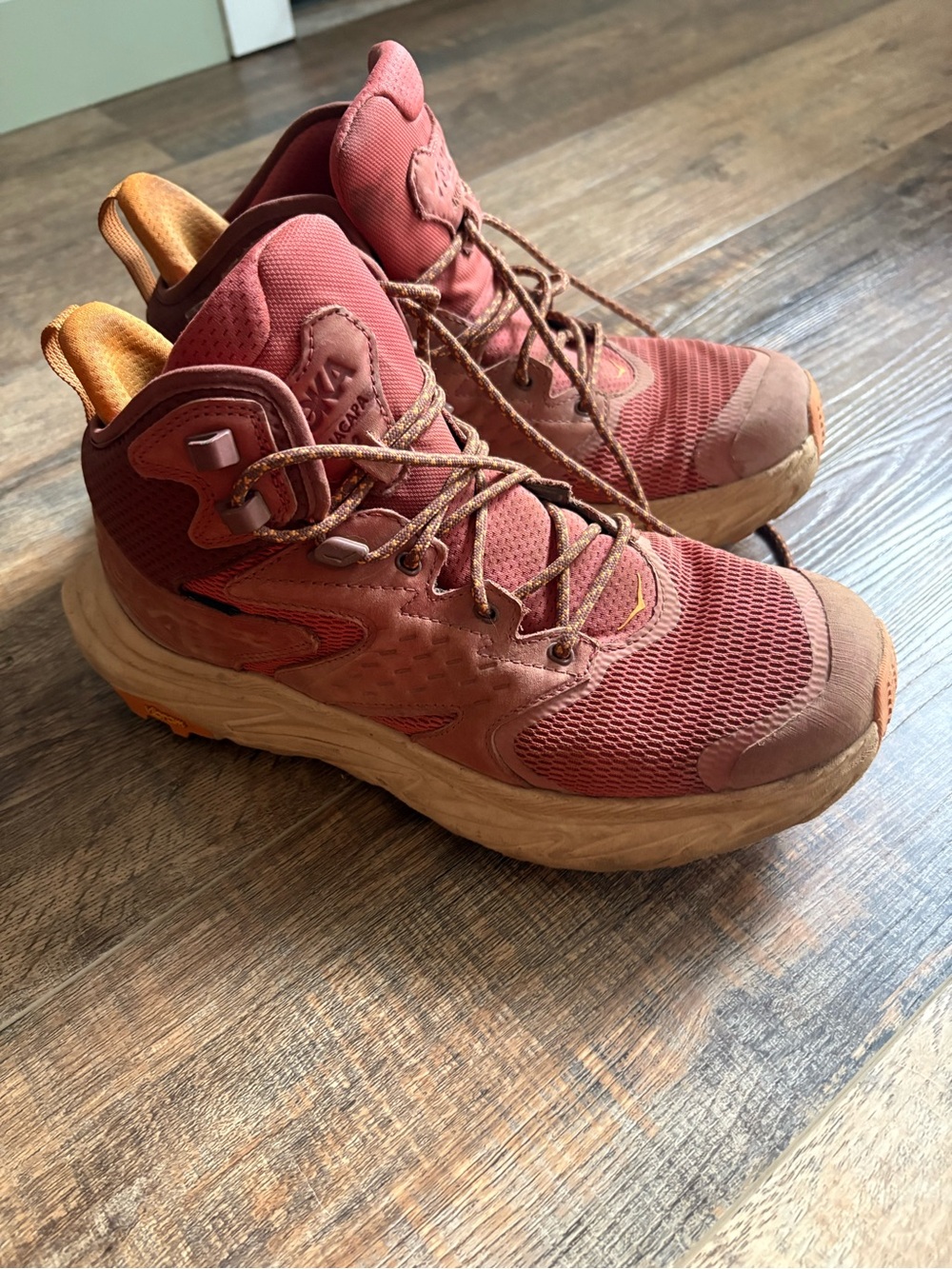 HOKA Anacapa hiking boot
